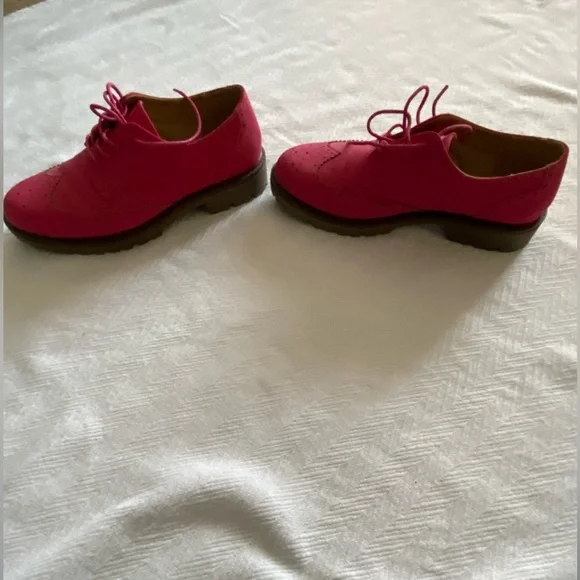 🩷HOT PINK🩷 Suede Oxfords/Wing Tips 
from JOURNEE COLLECTION - Picture 5 of 7